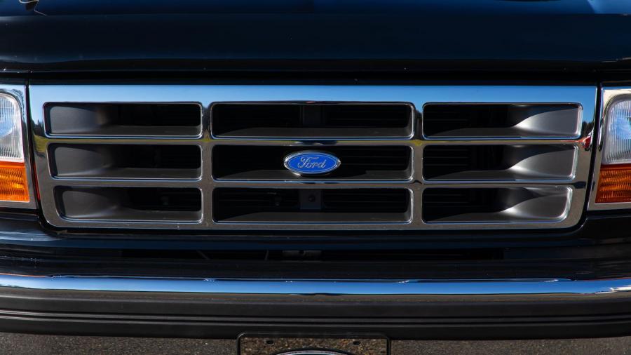 Детали экстерьера Ford Bronco XLT (U15) 1995 года  (фото 15 из 20)